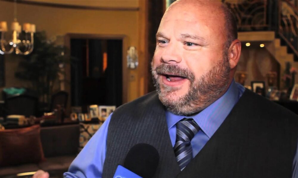 Kevin Chamberlin Husband