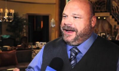 Kevin Chamberlin Husband